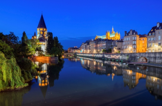 minibus and taxi transfers from luxembourg airport to metz france